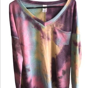 Women’s multi-colored shirt never worn